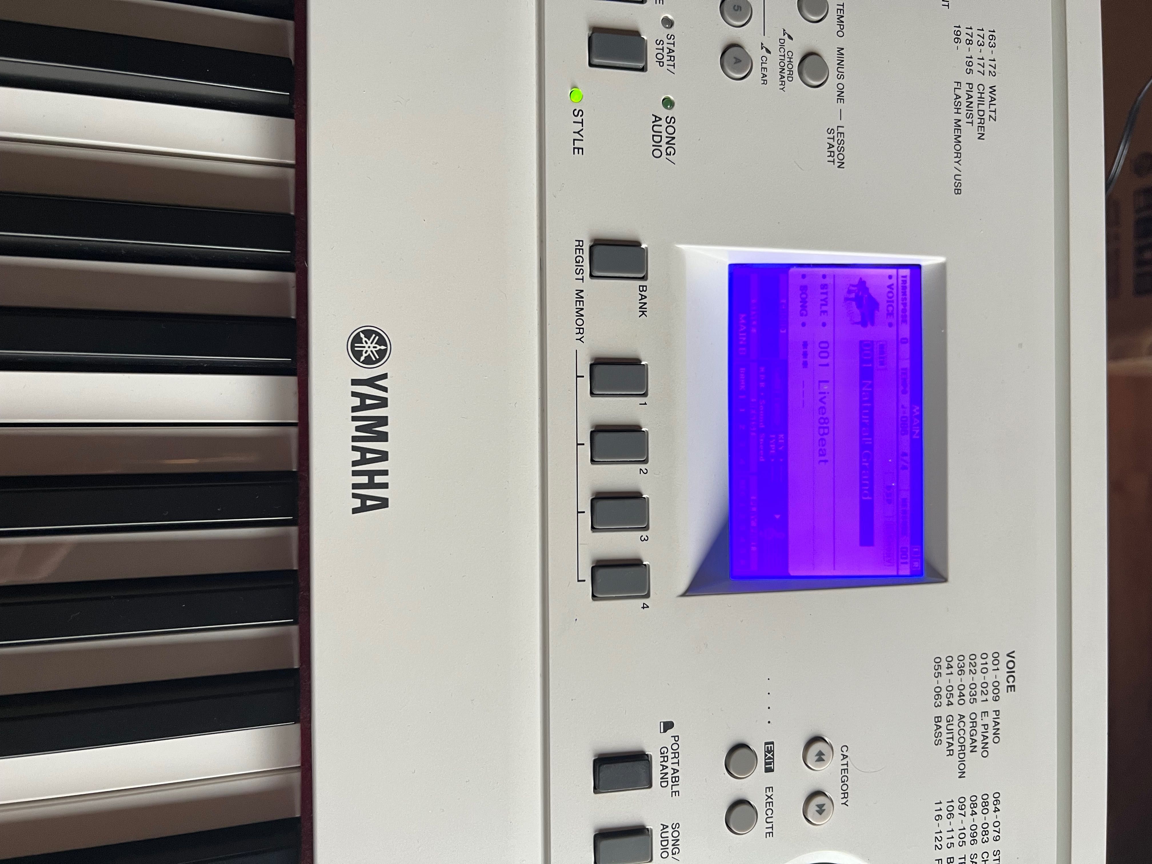 Pianino YAMAHA DGX-650WH białe