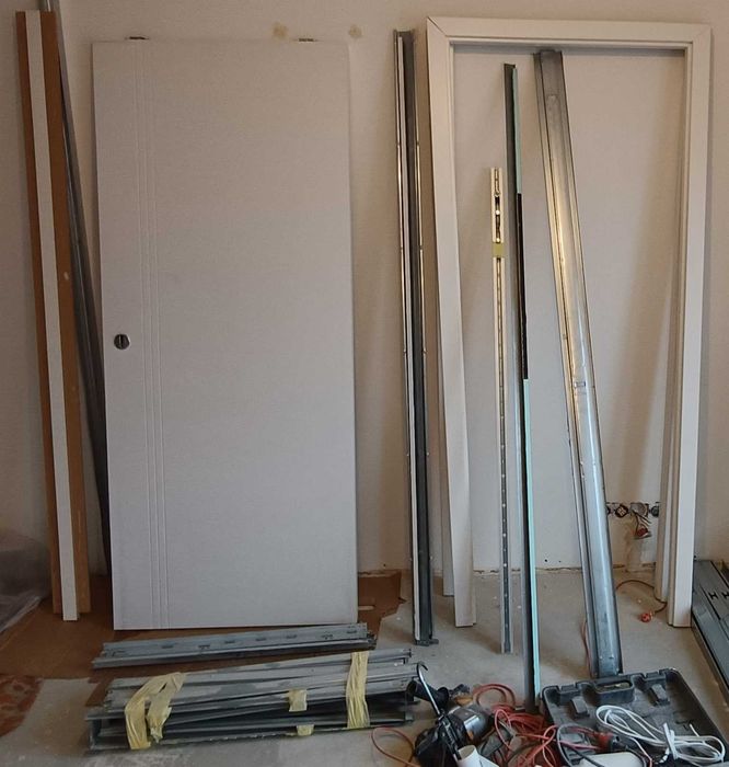 Drzwi przesuwne PORTA -system wewnątrz ścienny-80 x 203- używane