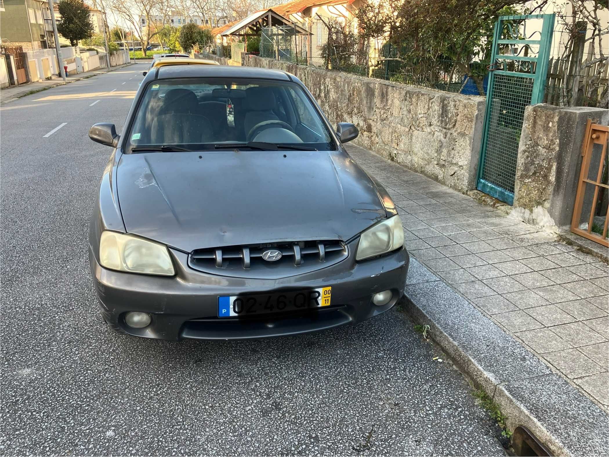 700 Euros Hyundai Accent 2000