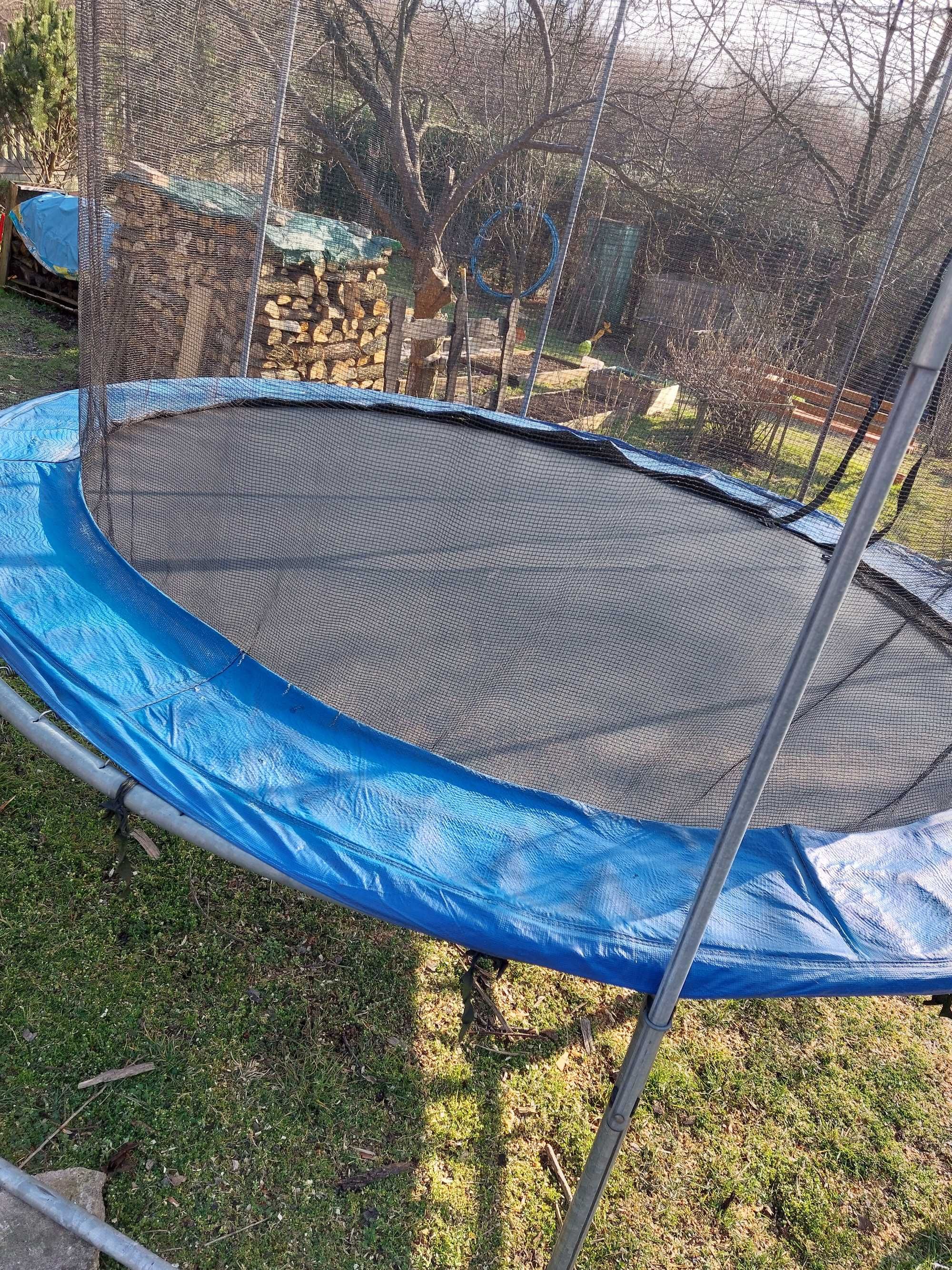 Trampolina szer. 3 metry