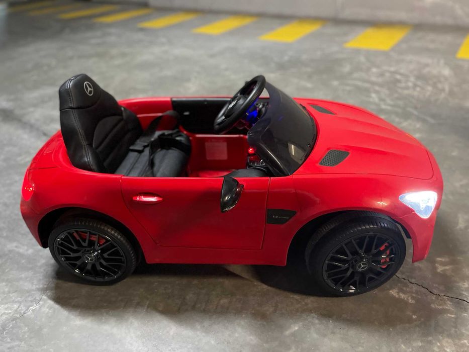 Carro Elétrico - Mercedes AMG GT vermelho 12V - criança