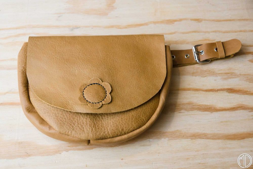 Torebka nerka saszetka - ręcznie szyta ze skóry naturalnej