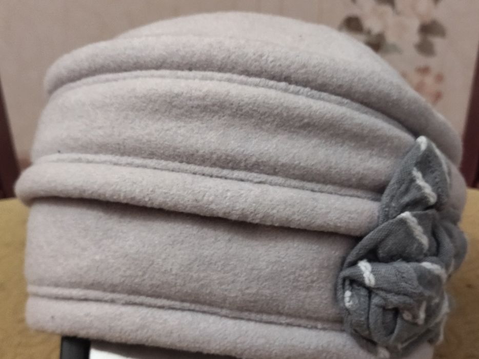 Жіночий фетровий капелюхх