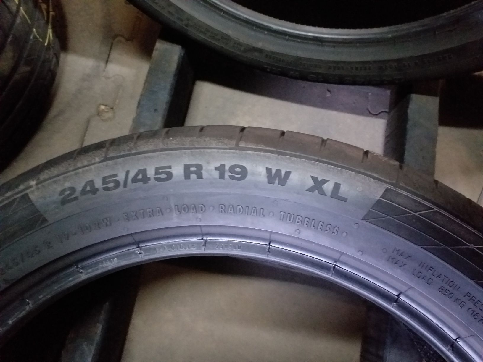 Opony 245/45R19 Continental ContiSportContact