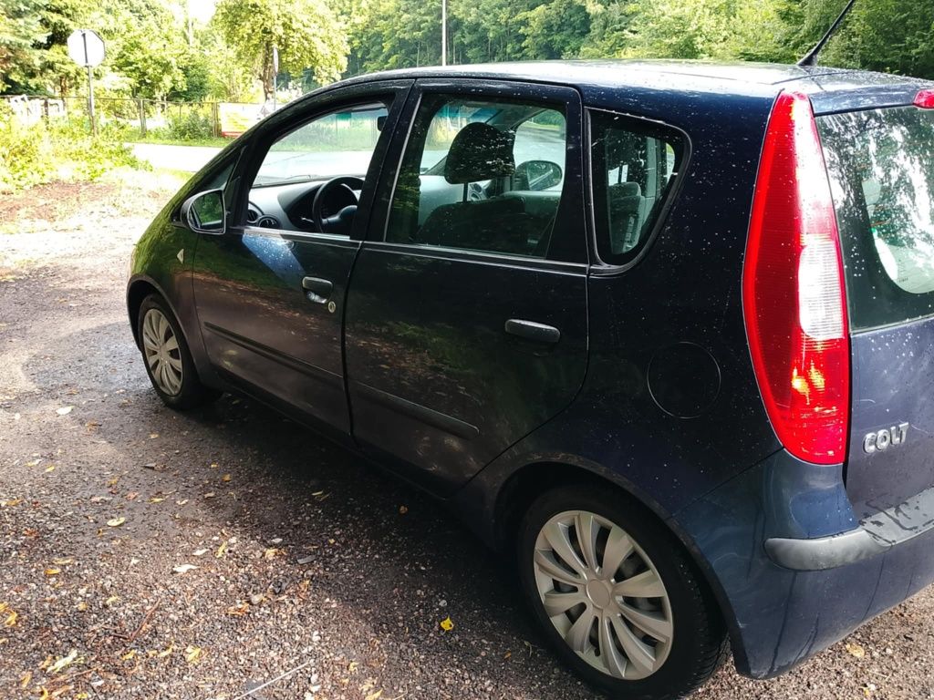 Mitsubishi Colt 1.3 benzyna 2005 klima