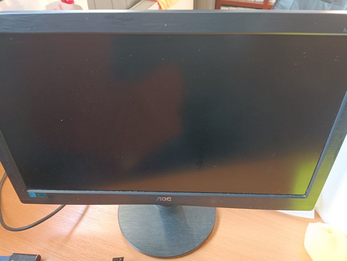 Monitor AOC 19,5 cala