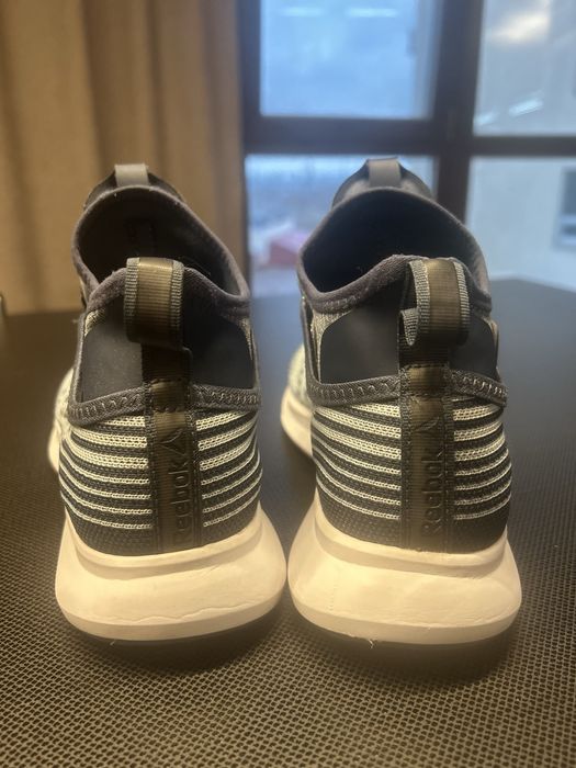 Кроссовки Reebok pumb plus tech