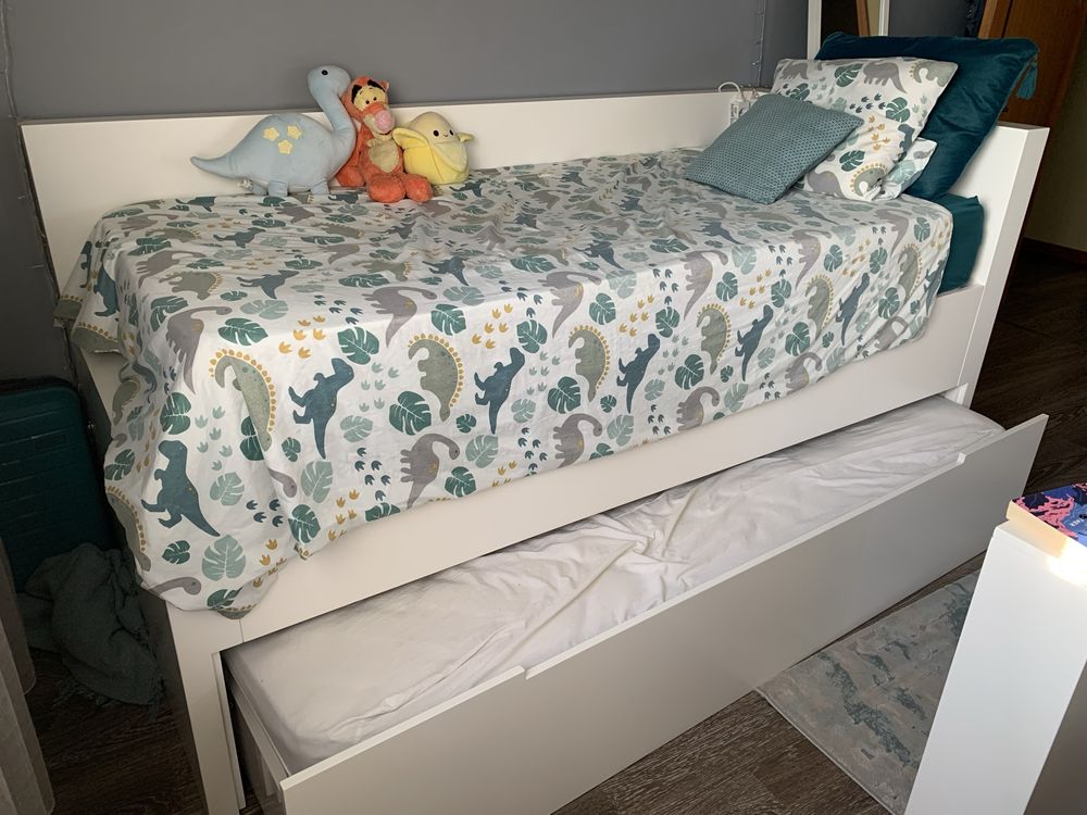 Cama de solteiro com gavetão