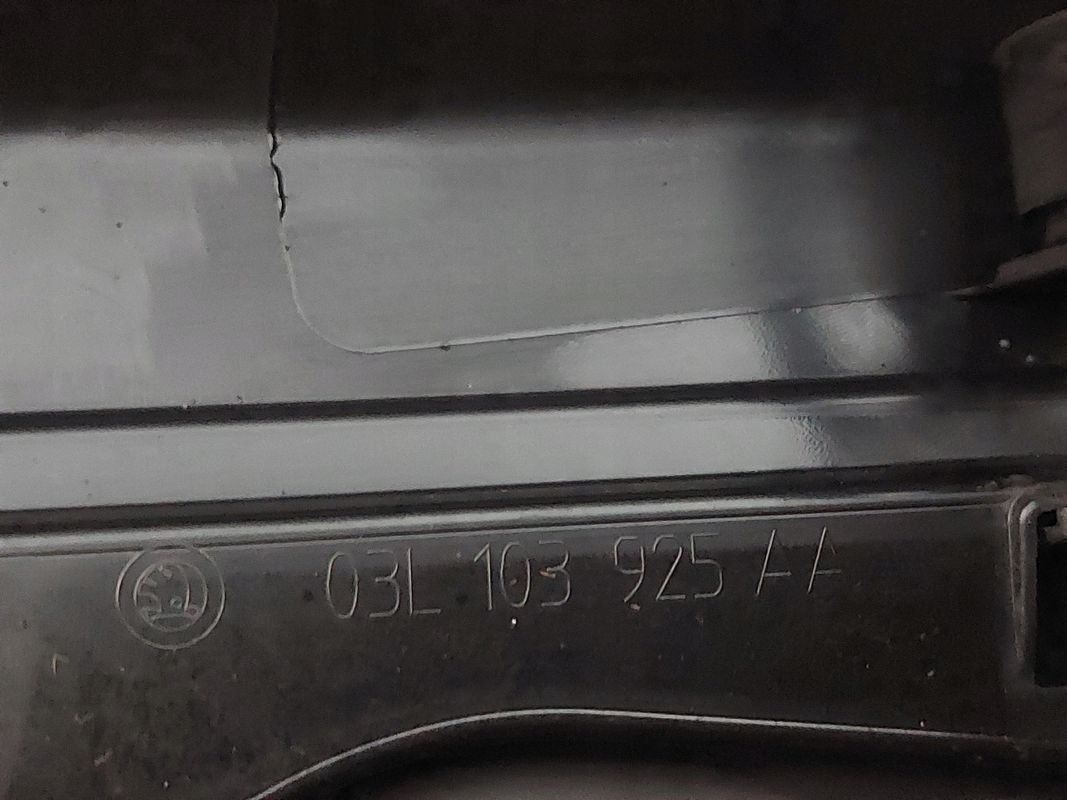 Osłona Pokrywa Górna Silnika 1.6 Tdi Cay Audi 03lh 03las