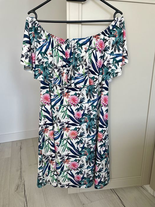 Sukienka hiszpanka Mohito