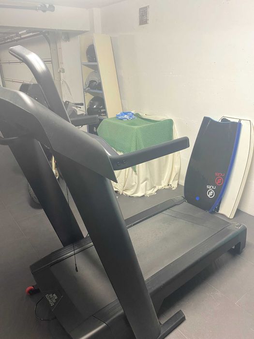 Passadeira eléctrica  Domyos T900D 18kmh em muito bom estado 50x143