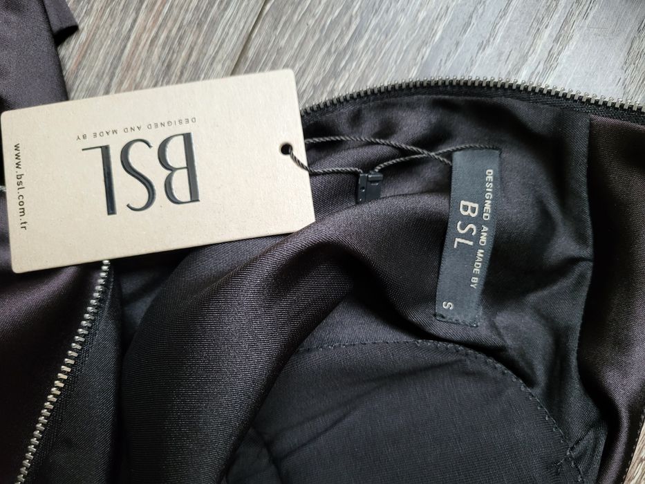 Гарне чорне плаття