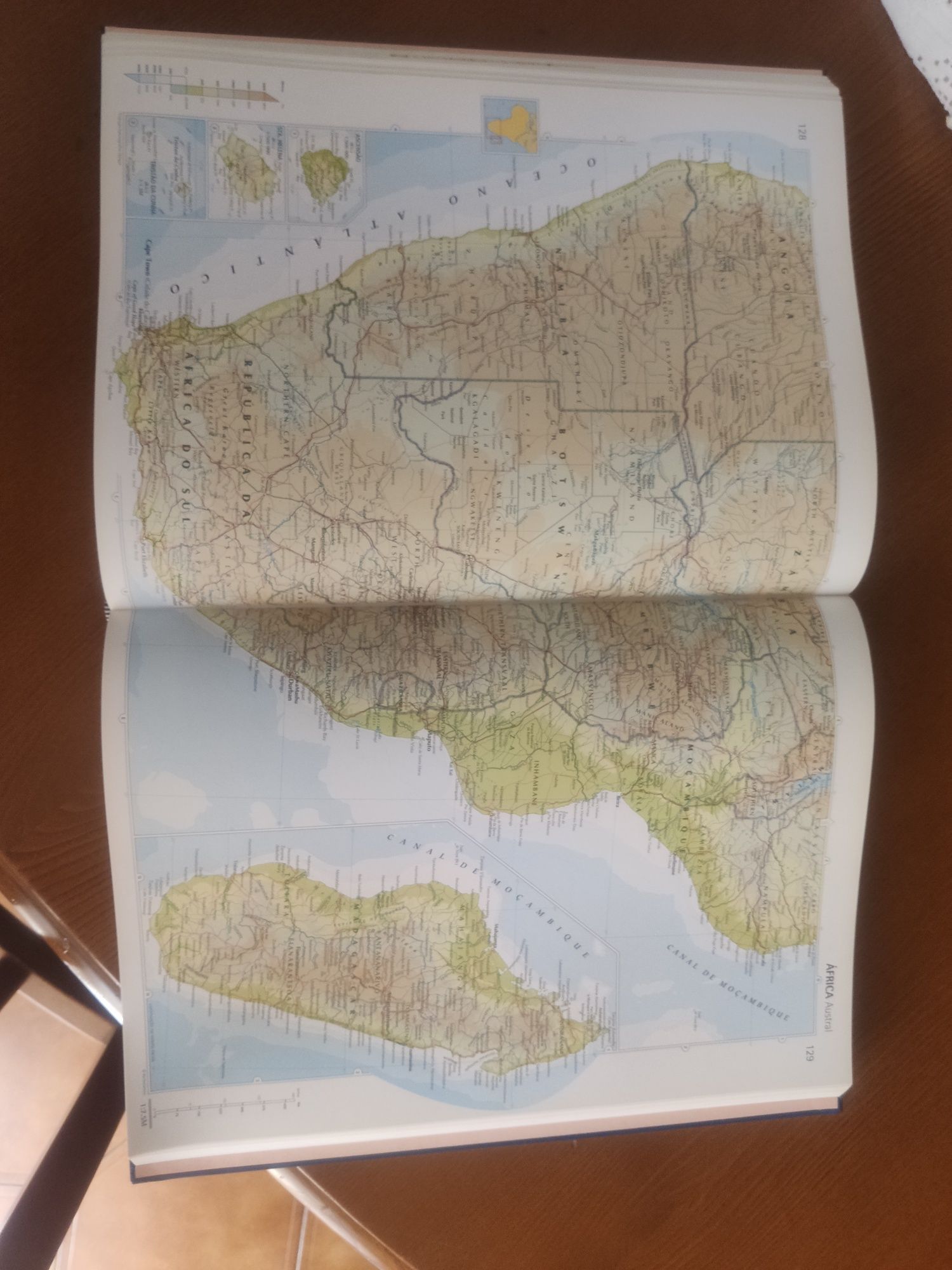 Grande atlas do mundo Verbo