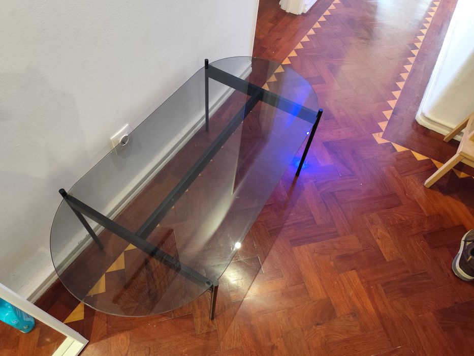 Mesinha em vidro  para sala,