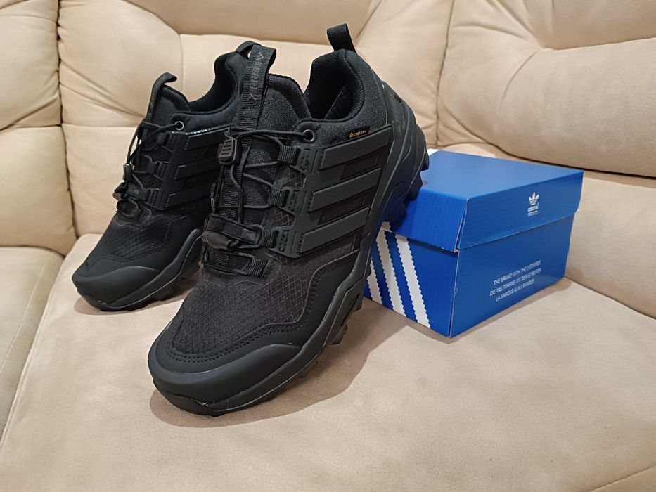 Зимові чіоловічі кросівки Adidas Terrex AX4 (Термо -21*)