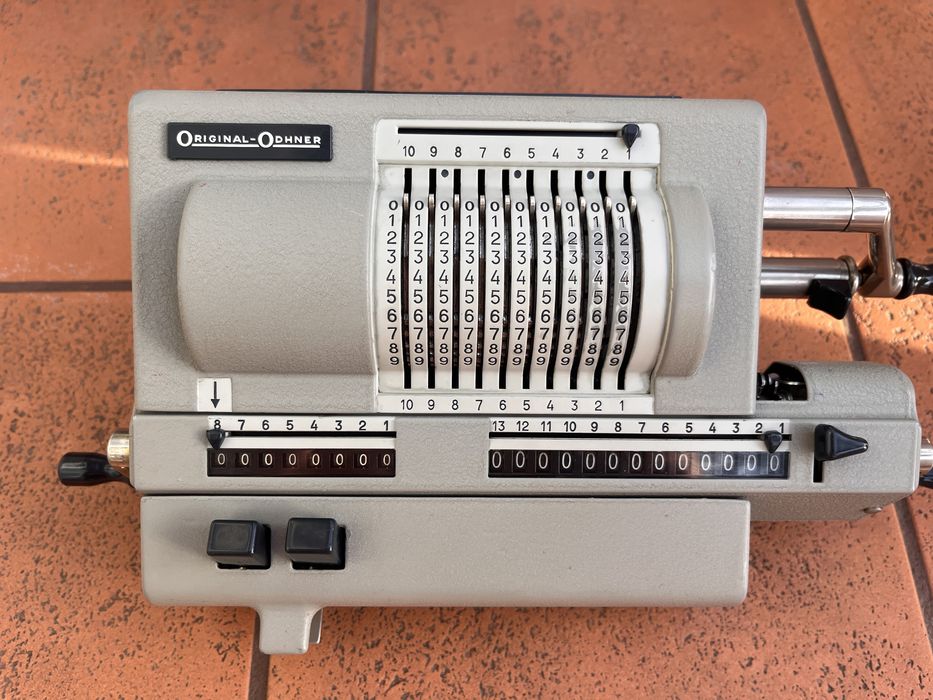 Arytmometr Original-Odhner, kalkulator mechaniczny, maszyna licząca