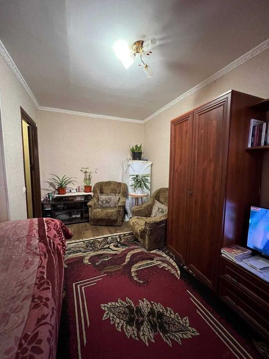 Продаж 1-кімнатної в ЦЕНТРІ, з ремонтом та меблями