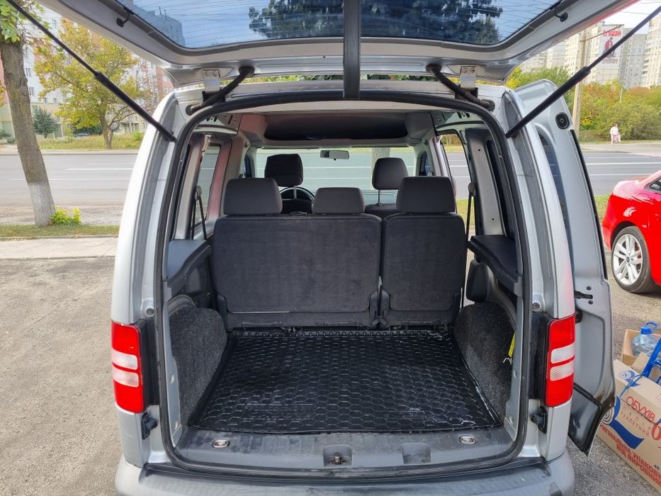 Продам VW CADDY  оригинальный пассажир декабрь 2010г.в.010ш