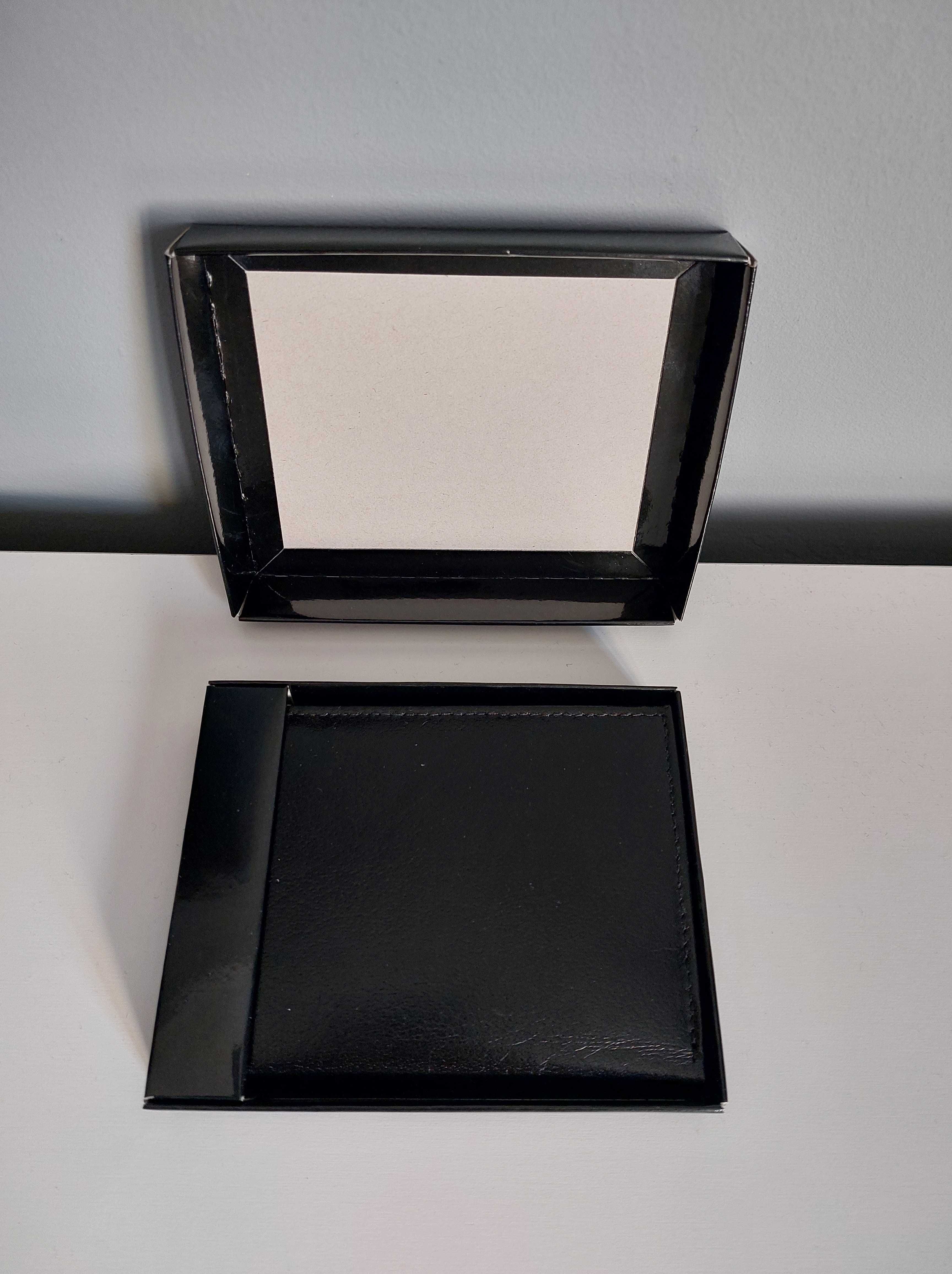 skórzany czarny męski portfel w kartoniku, 12,5 x 9,5 cm