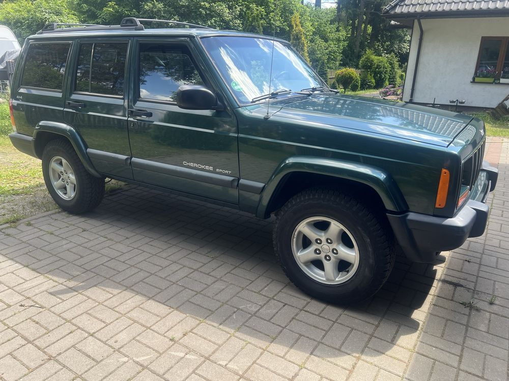 Jeep Cherokee 4.0 Sport XJ pierwszy właściciel