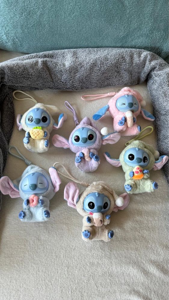 Stich - kolor błękitny z pączkiem