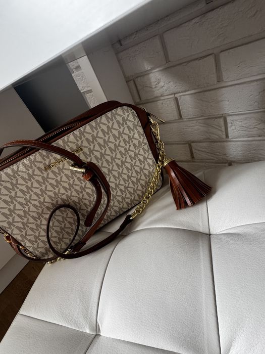 Torebka damska Michael Kors model jet set i pasek Pinko