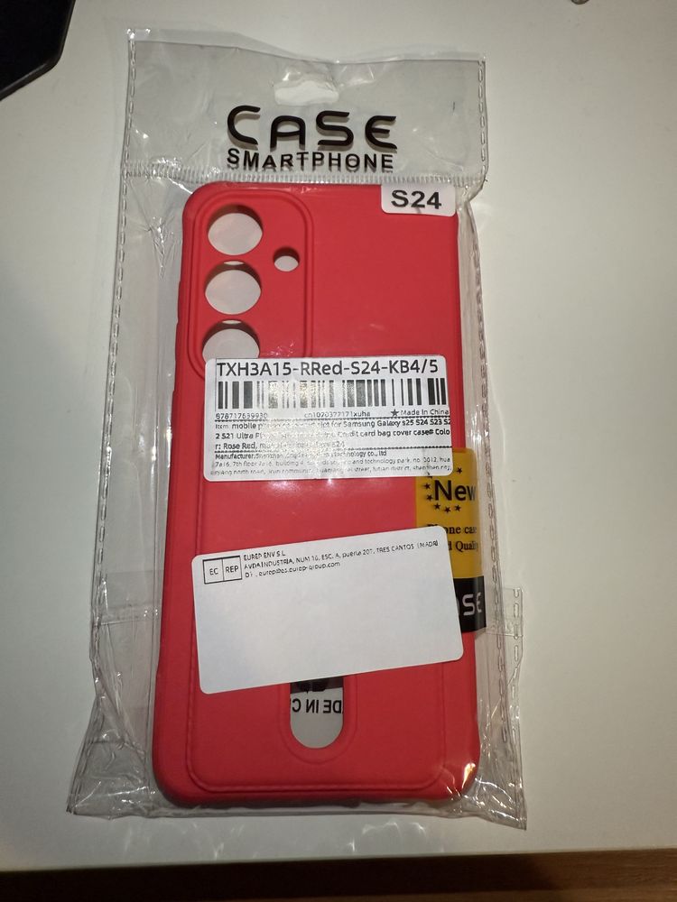 Czerwone etui na samsunga s24