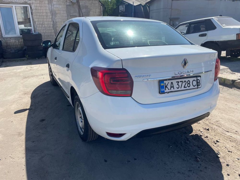 Renault Logan 1.5d 2017 230к км