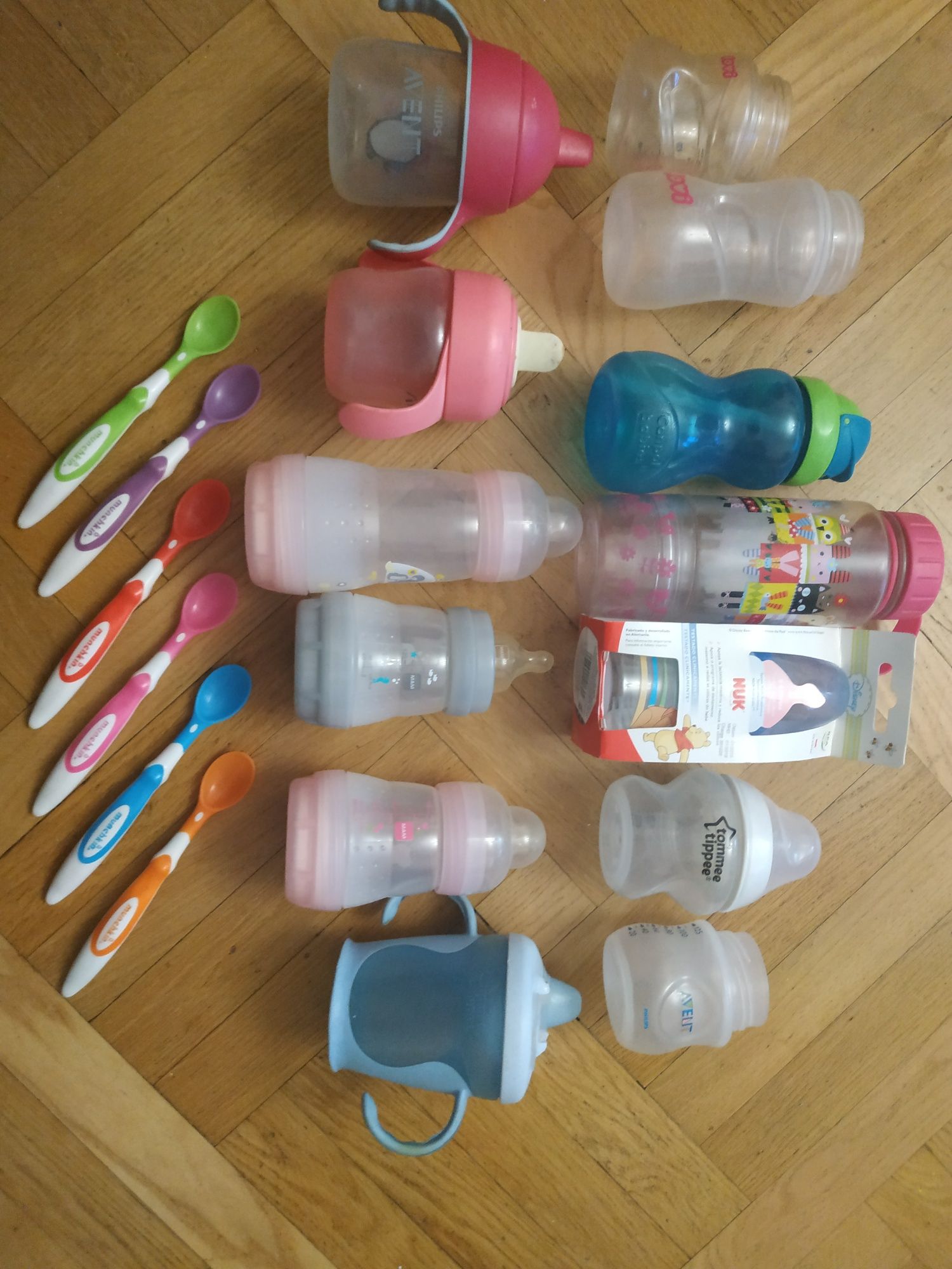 Пляшечки ( бутылочки) для годування , термочашка, ложки м'які Munchkin