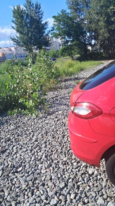 Продам  срочно Чері М 11