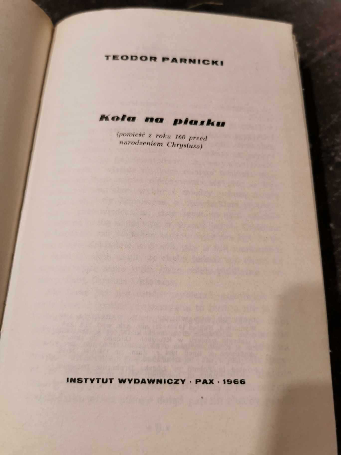 Koła na piasku - Teodor Parnicki