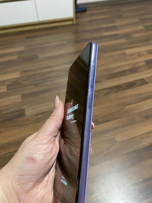 Продаю самсунг galaxy A30