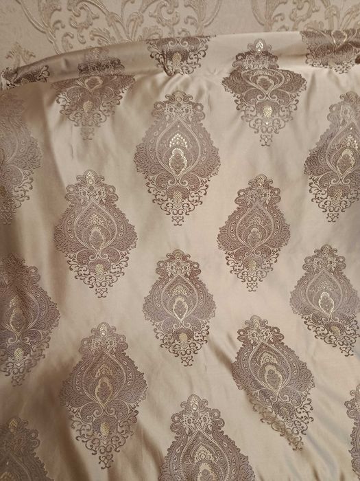 Продам штори на вікна та двері