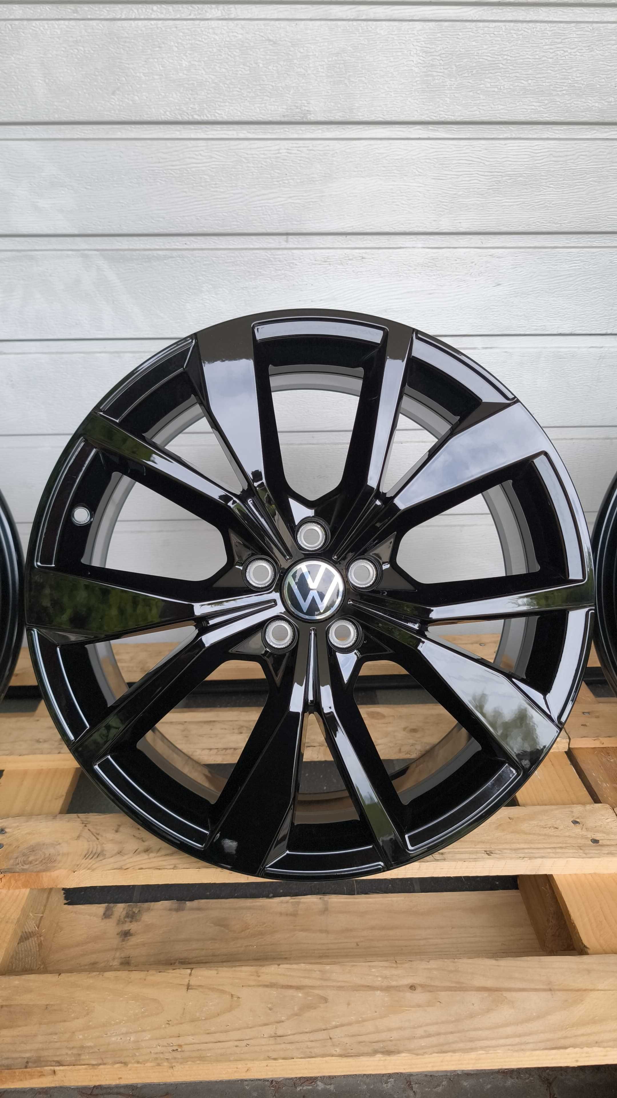 Felgi aluminiowe Vw Taigo T Cross 18" 5x100 Et 39 NOWE (OL585F)