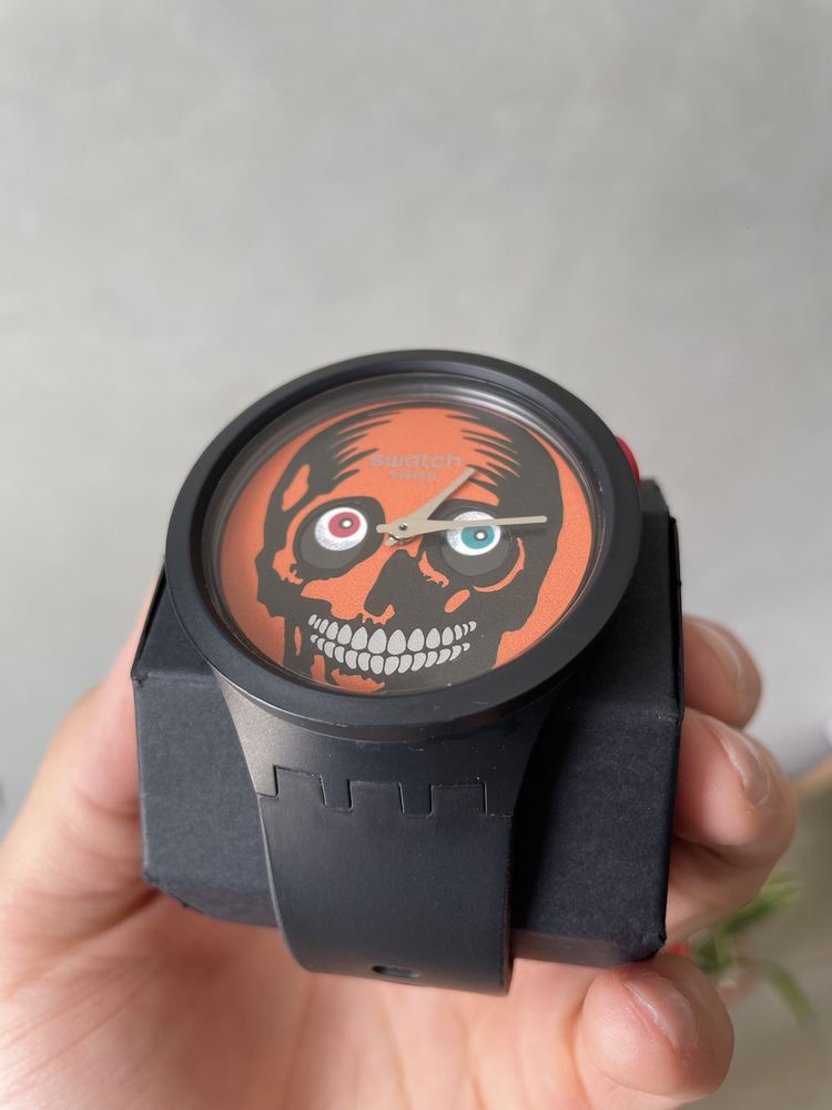 Swatch Watch IT'S SPOOKY TIME BIG BOLD SB03B700 Black