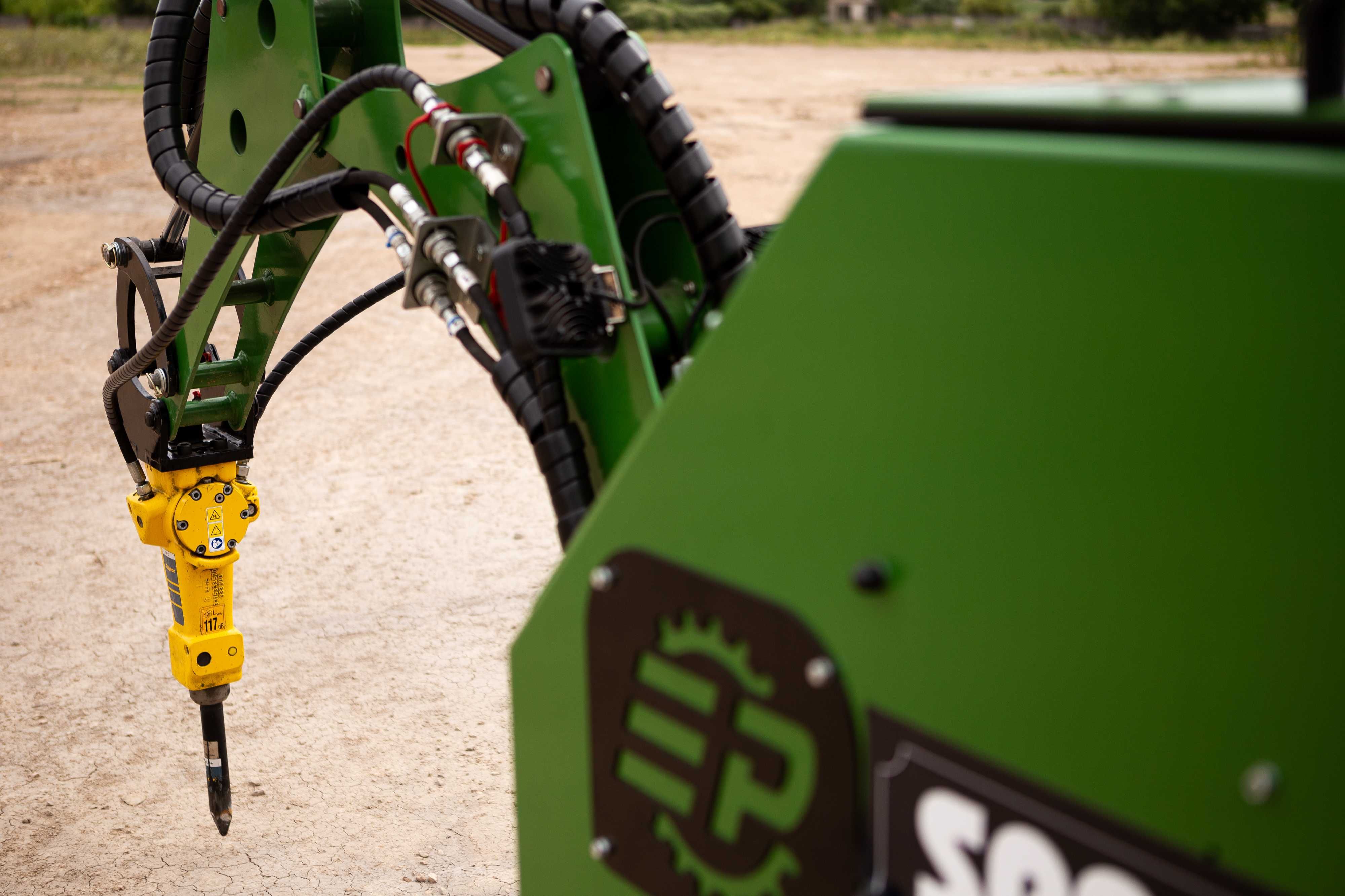 Robot wyburzeniowy Minikoparka SpringerEco Husqvarna Brokk