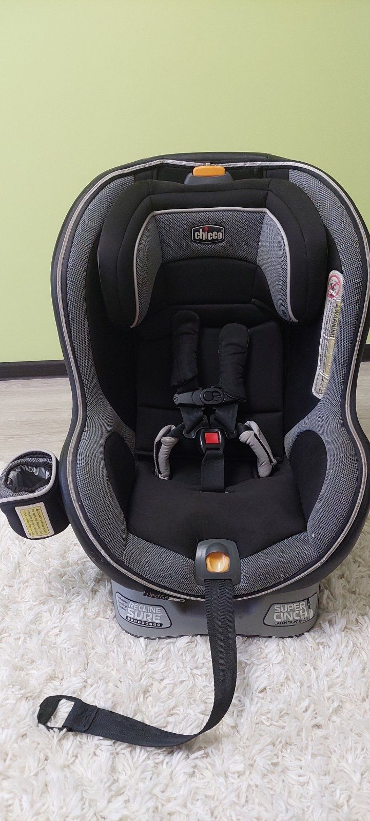 Автокрісло Chicco NextFit Zip Convertible Car Seat - Carbon