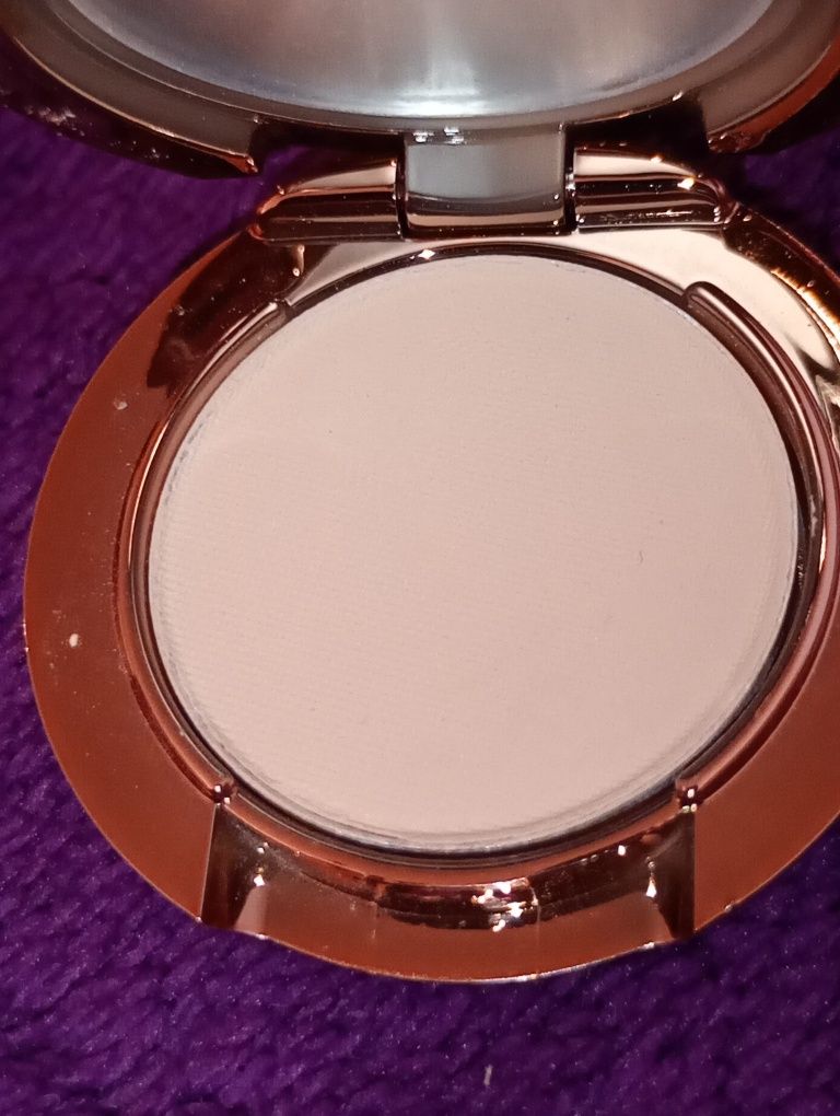 Puder wersja mini, z lusterkiem CT 2