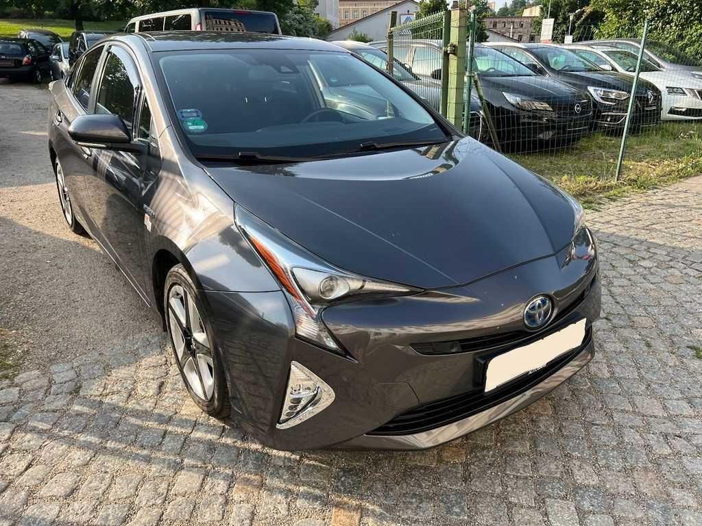 Бампер передній Toyota Prius XW40 запчастини, разборка Тойота Пріус