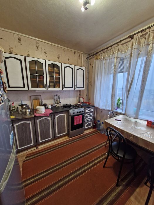 Сдается 3к квартира м-н Химик.