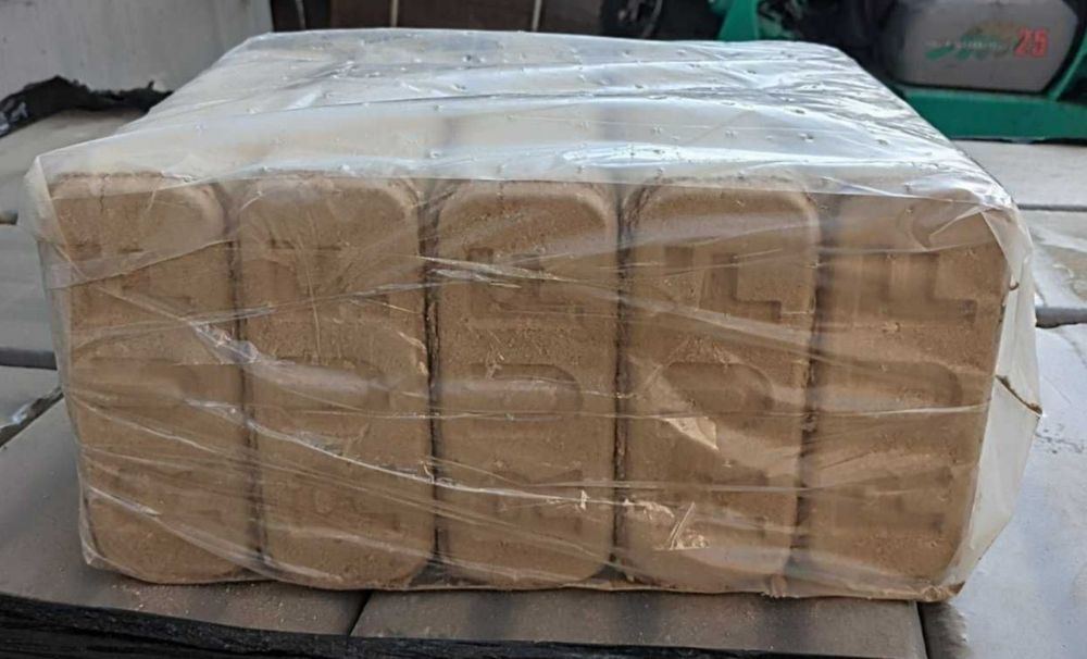 Реализуем  Руф,Пини Кей,дрова 7000 гр.