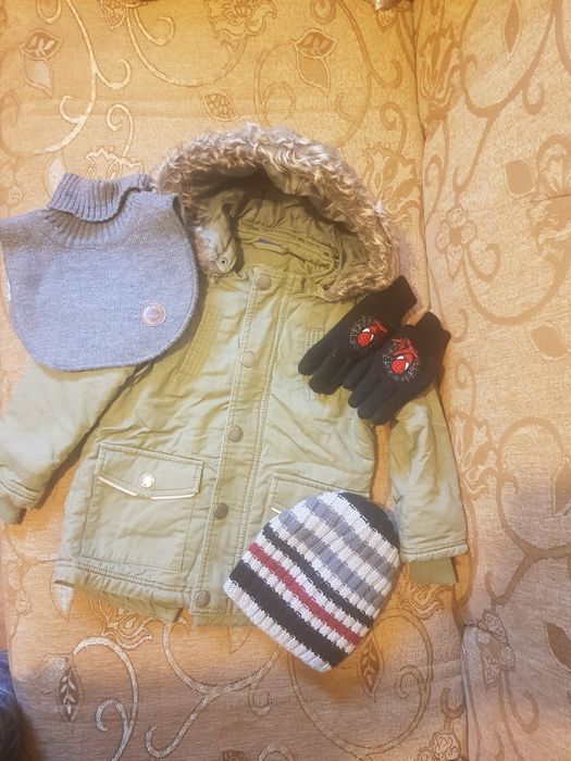 Kurtka zimowa + czapka,golfik ,rękawiczki