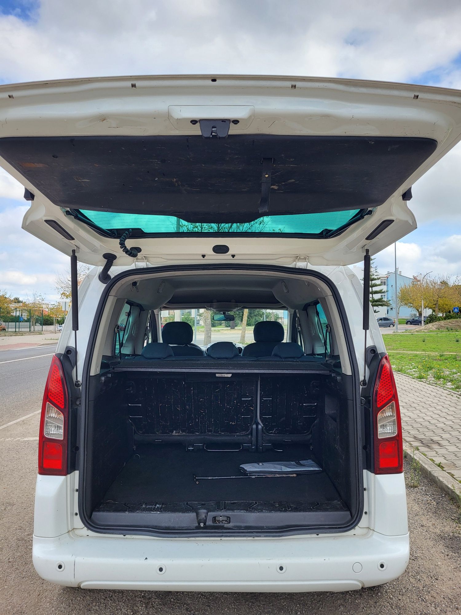 Citroën Berlingo Multispace 1.6 hdi / 100CV - 5 lugares