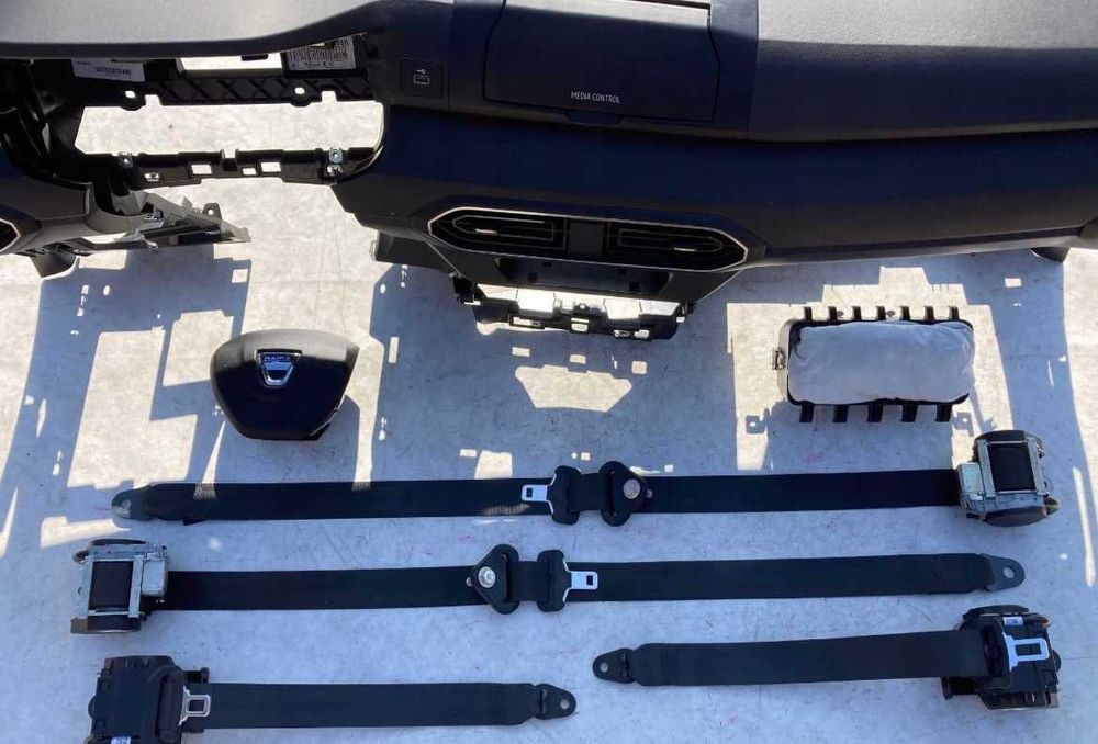 Dacia Sandero kit completo tablier airbags cintos