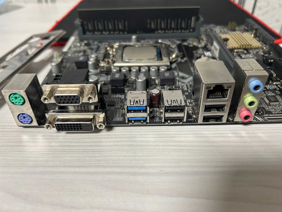 Intel core i5 8400 + мат плата Asus + DDR4 16Gb + кулер