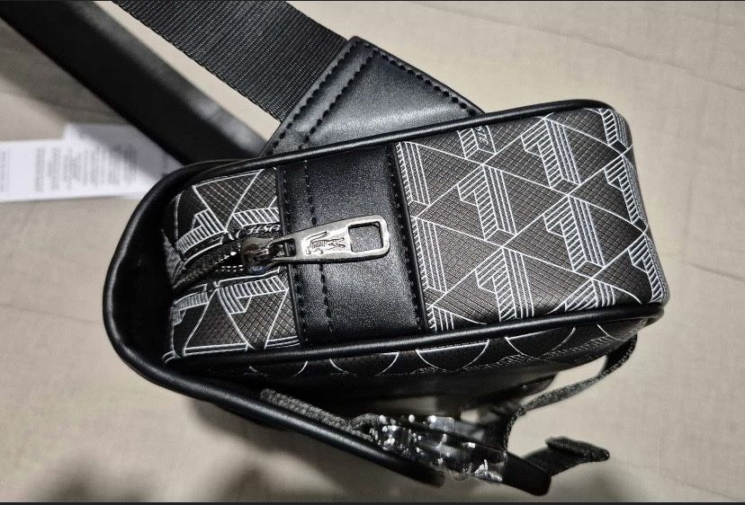 Lacoste Pouch / Clutch The Blend