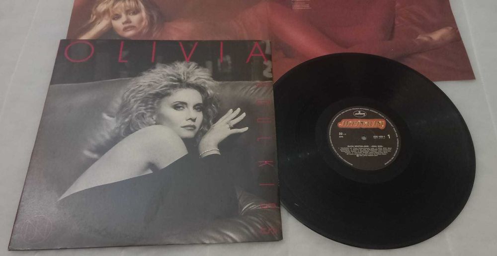 Olivia Newton-John ‎– Soul Kiss LP 1985