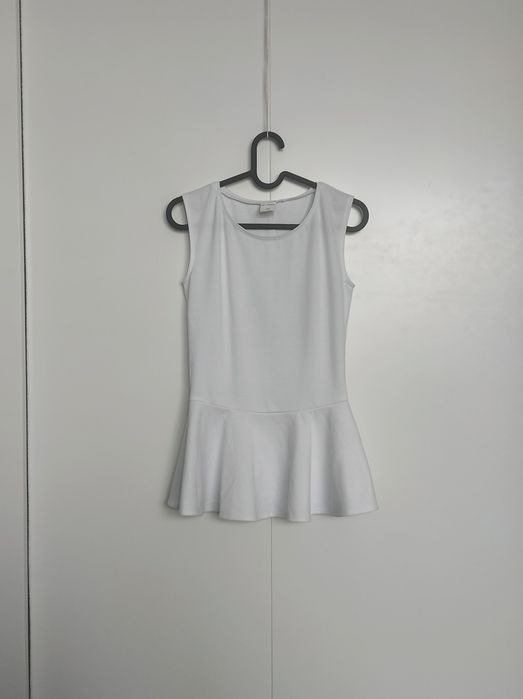 Biała bluzka z baskinką, r. 34