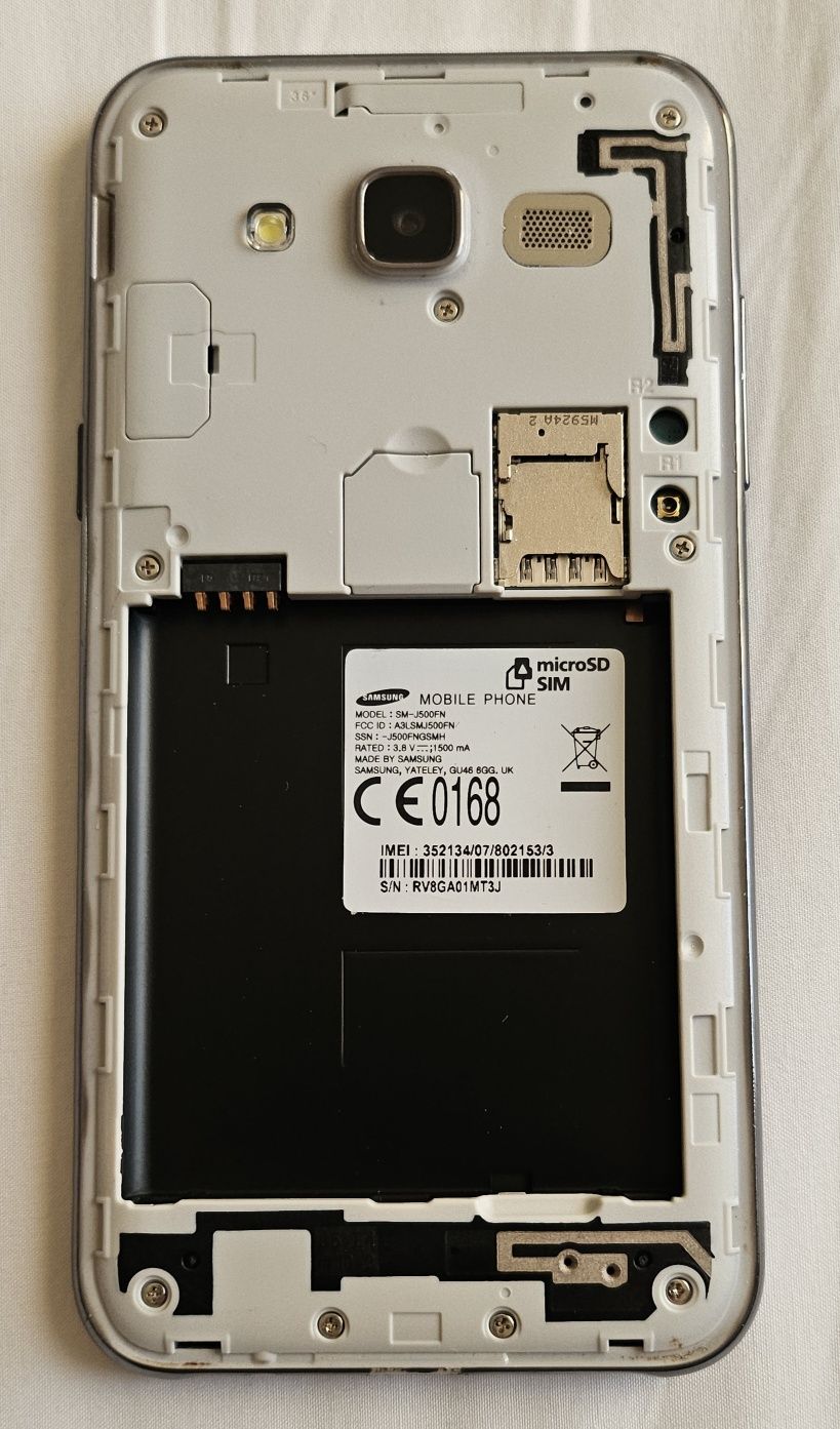 Telemóvel Samsung Galaxy J5