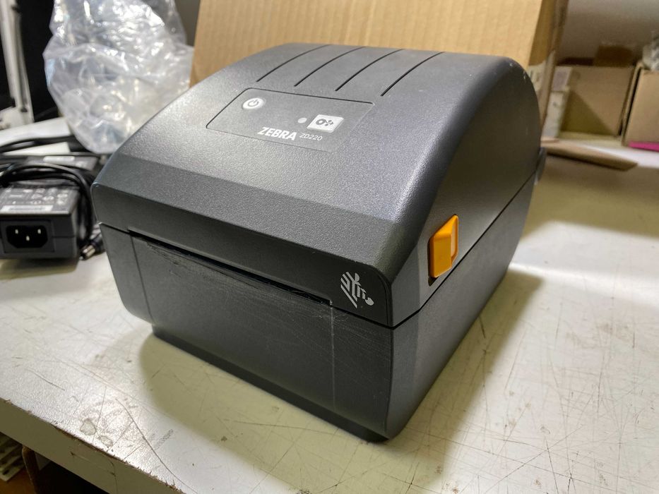 Принтер термоетикеток і етикеток Zebra ZD220d б/в